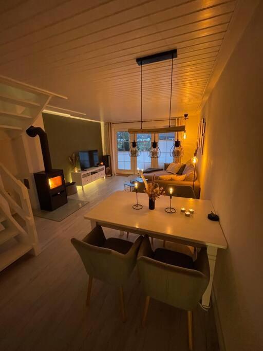 Nordseetraum - Ferienhaus Wolke フリードリッヒシュコオク エクステリア 写真